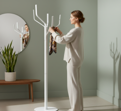 Elzem Beyaz Portmanto Metal Askılık Modeli